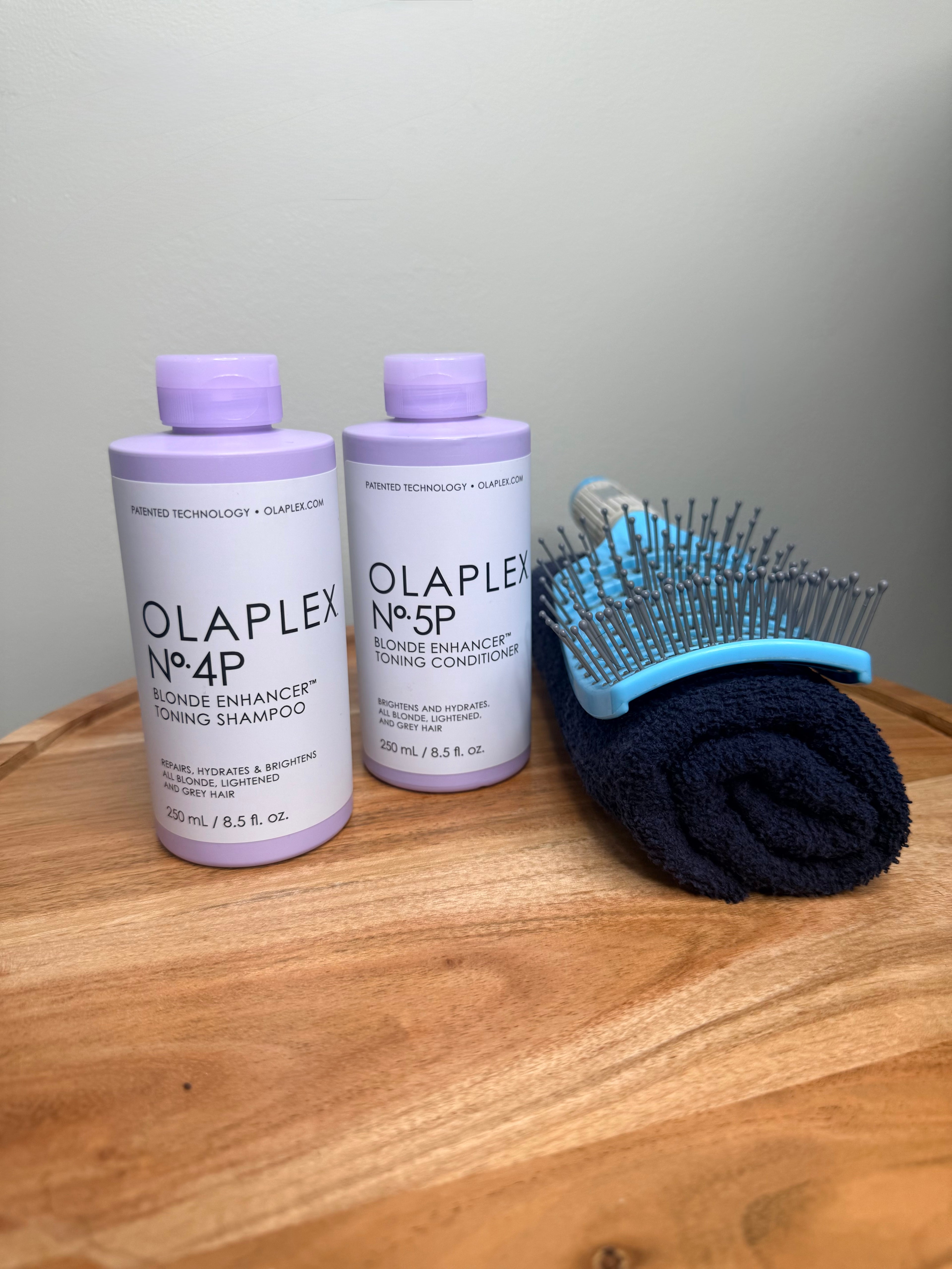 Olaplex Blonde Enhancer N.4P shampoo+N.5P conditioner